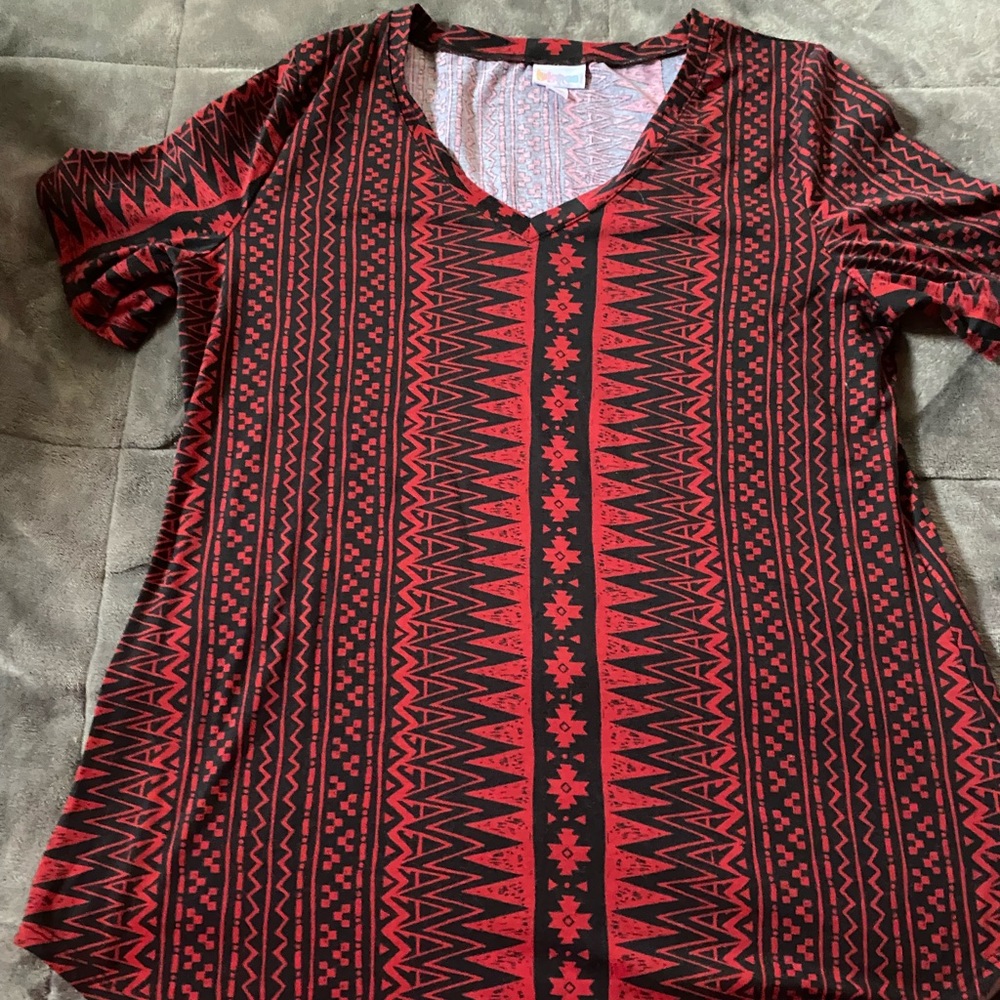 Lularoe Iris. Geometric. M.